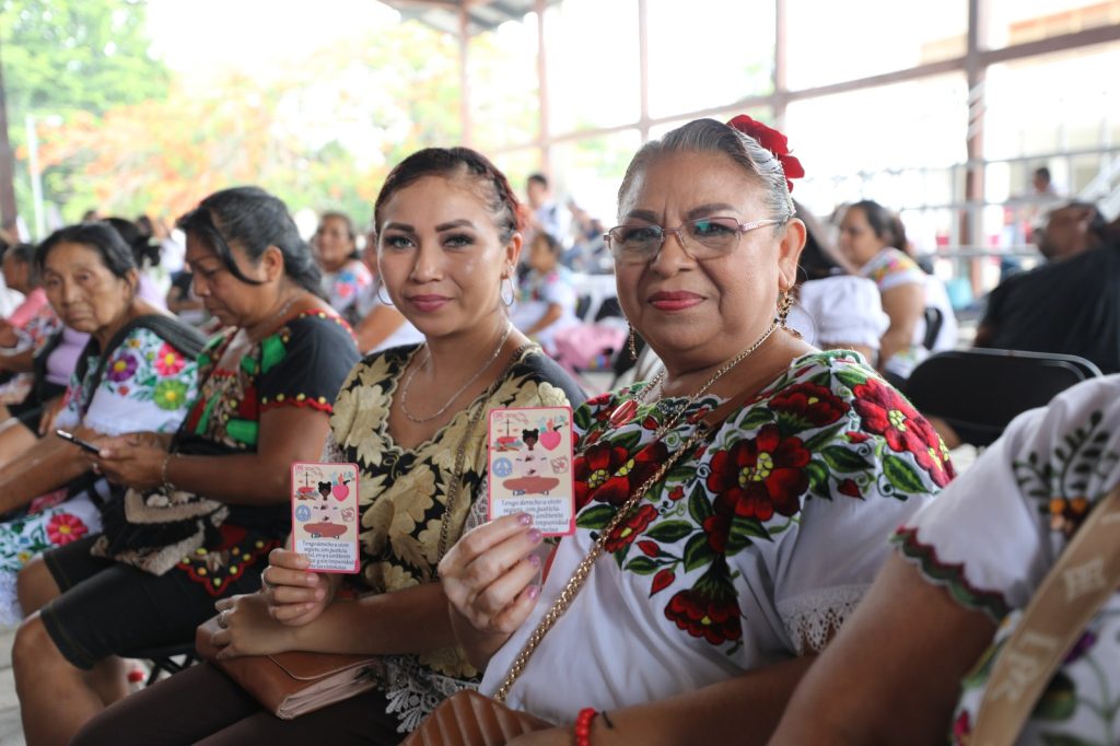 Impulsa SEMUJERES por primera vez el Censo Estatal de Parteras Tradicionales en Quintana Roo